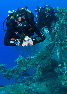 Poseidon rebreather divers wreck photo